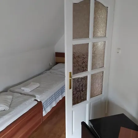 Apartment Tassi Halaszcsarda-karasz Haz Tass