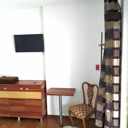 Tassi Halaszcsarda-karasz Haz Apartament *