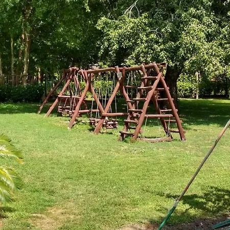 Tassi Halaszcsarda-karasz Haz