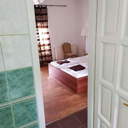 Apartment Tassi Halaszcsarda-karasz Haz *