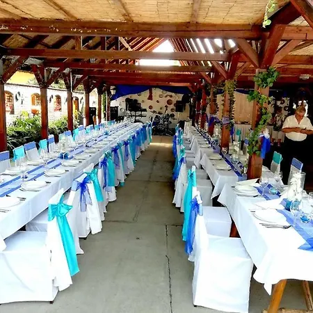 Tassi Halaszcsarda-karasz Haz