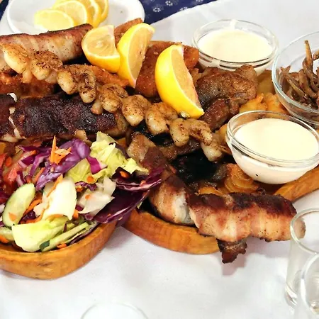 Tassi Halaszcsarda-karasz Haz * Tass