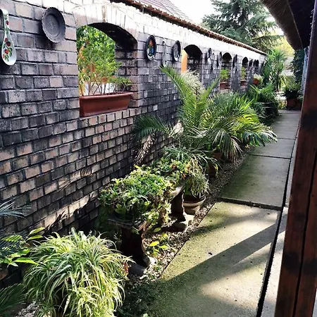 Tassi Halaszcsarda-karasz Haz * Tass