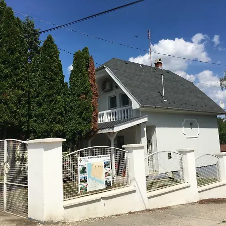 Apartment Tassi Halaszcsarda-karasz Haz *